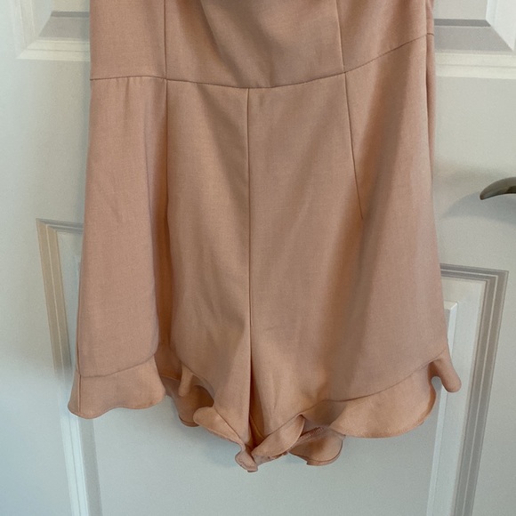 Adorable One Shoulder Romper NWT - Picture 14 of 16